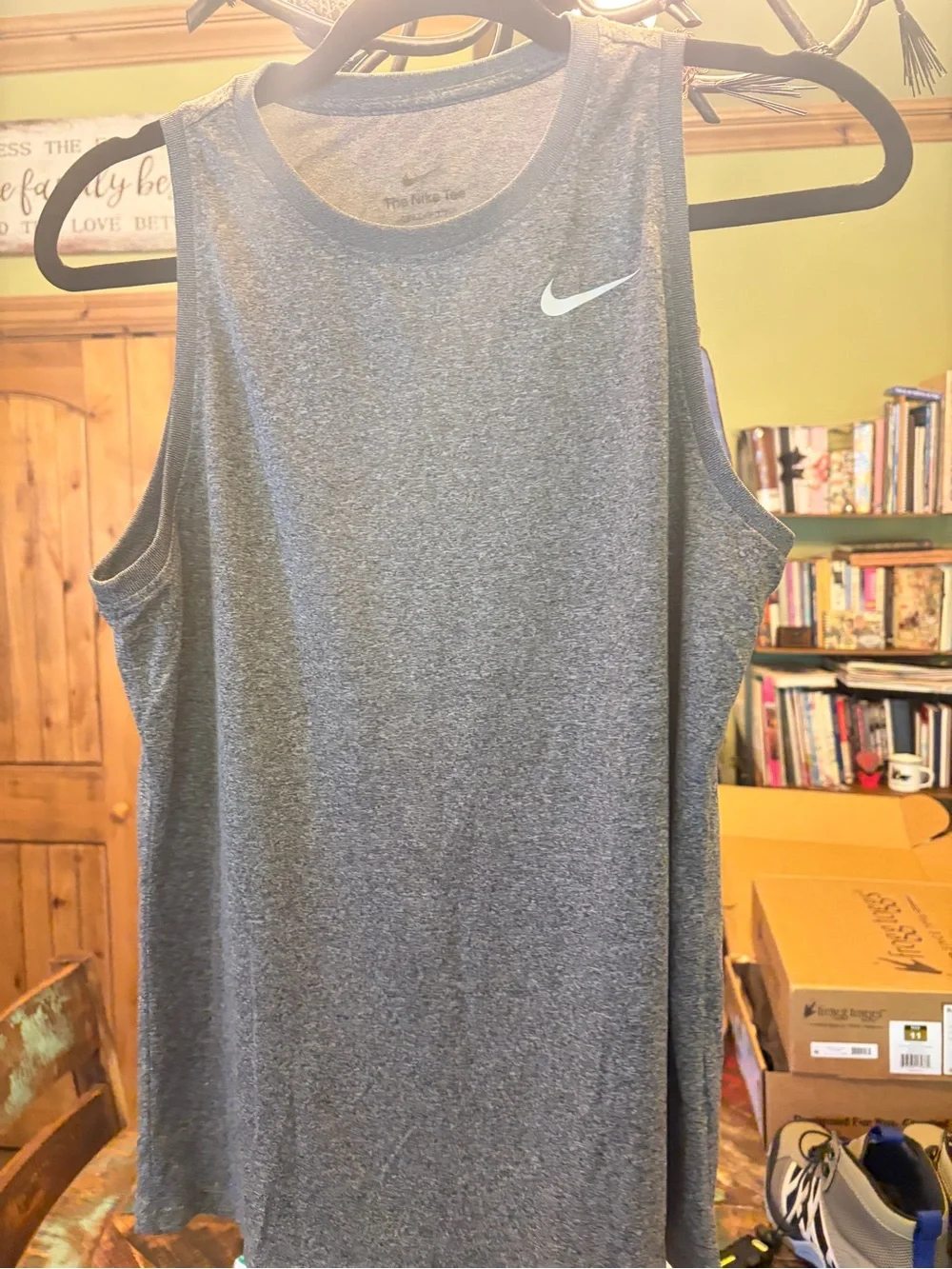Nike Dry Fit Heather Womens  Gray Athletic Tank Top Sleeveless Medium